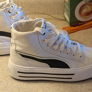Puma Women's White High-Top Sneakers